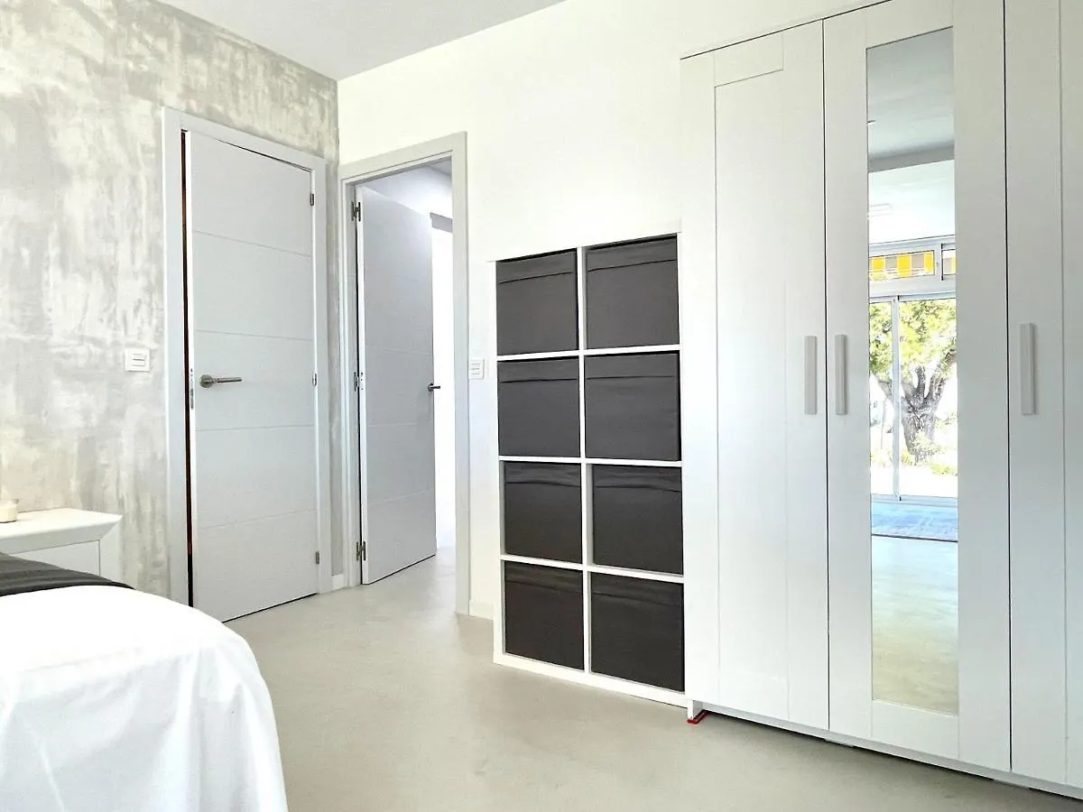 White Dream Near The Sea 3Bed By Solrentspain Fuengirola 0*,  Španělsko